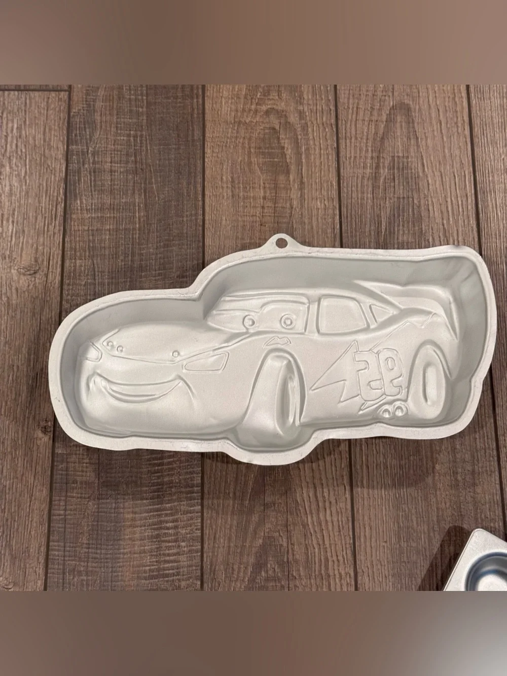 Wilton Disney Pixar Cars Lightning McQueen Aluminum Cake Pan 2105-6400